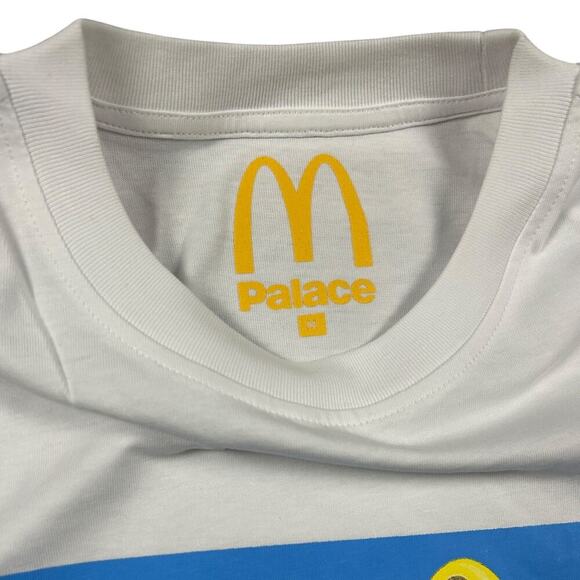 Palace X McDonalds Sign NWT Deadstock ‘23 T-shirt - Picture 4 of 7